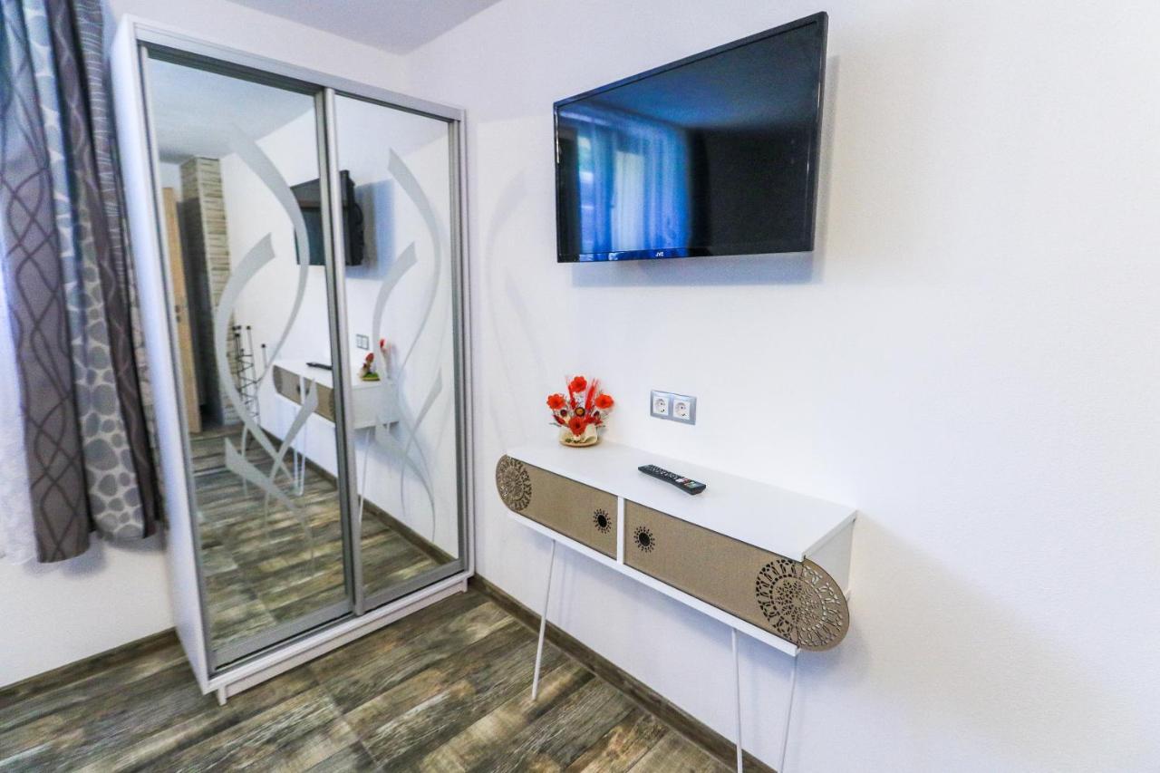 Nikas Apartment Sibiu Ngoại thất bức ảnh